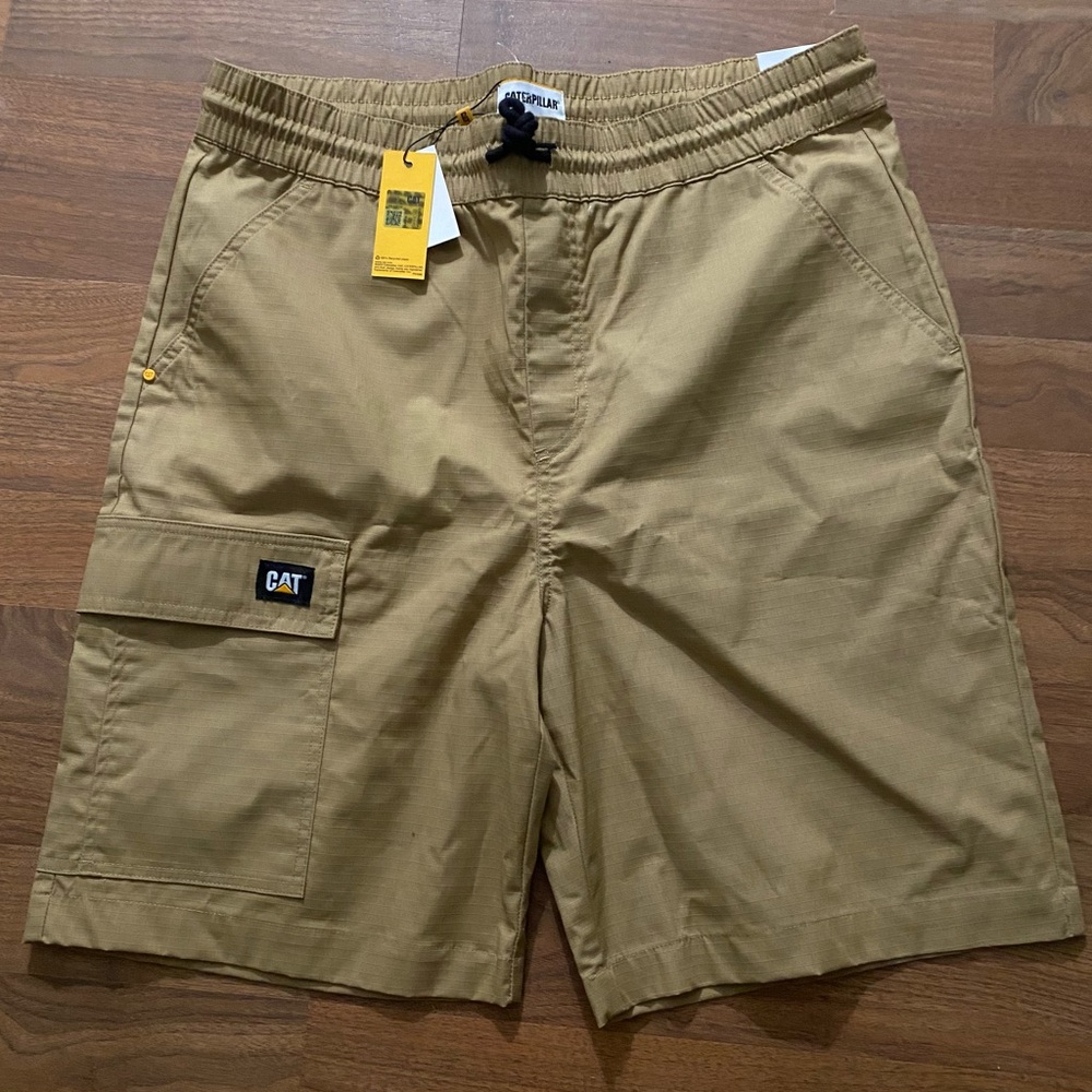 NWT - Caterpillar Men’s Large Tie Waist Stretch Ripstop Cargo Short‍